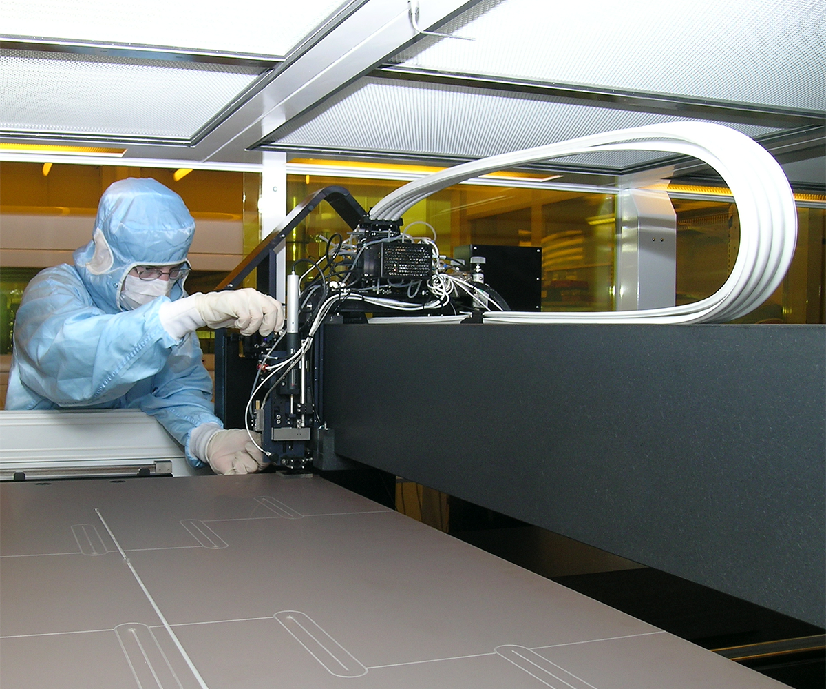 Understand the causes of cable stress and failure in high-flex applications.