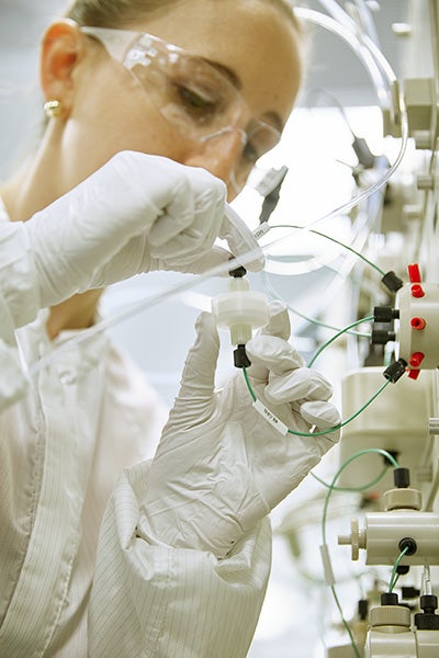 GORE Protein Capture Device being loaded into benchtop chromatography machine