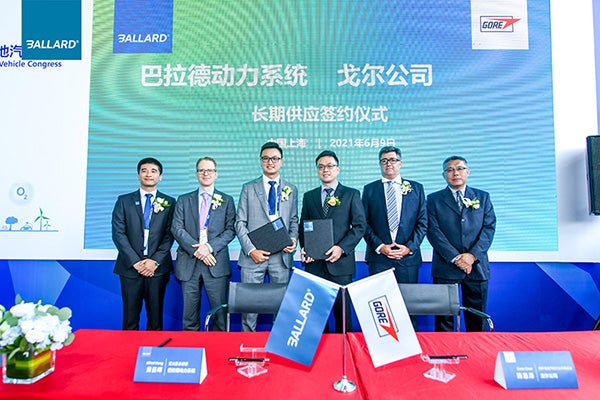Ballard and Gore celebrate their new multi-year collaboration at FCVC 2021 in Shanghai. 
