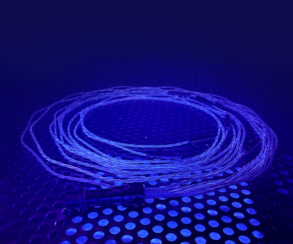 UV light inspection and Gore’s IP-protected cleaning processes ensure the purity of our lithography cables and assemblies