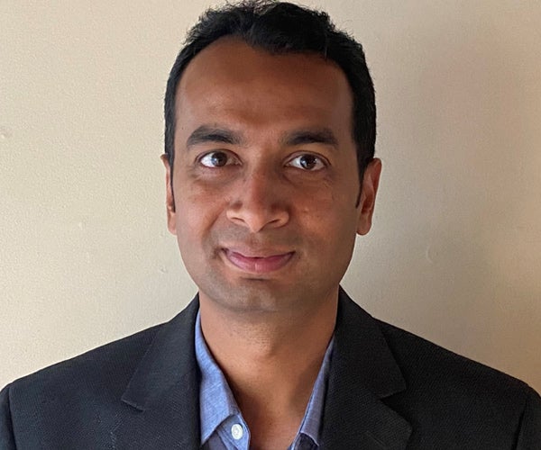 Dr. Vineet Rakesh