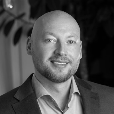 Headshot of Sergej Dueck