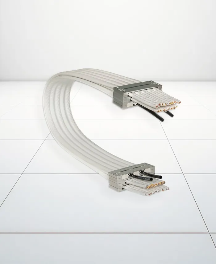 Semiconductor trackless high flex cable