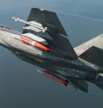 F35-sidewinder-missile