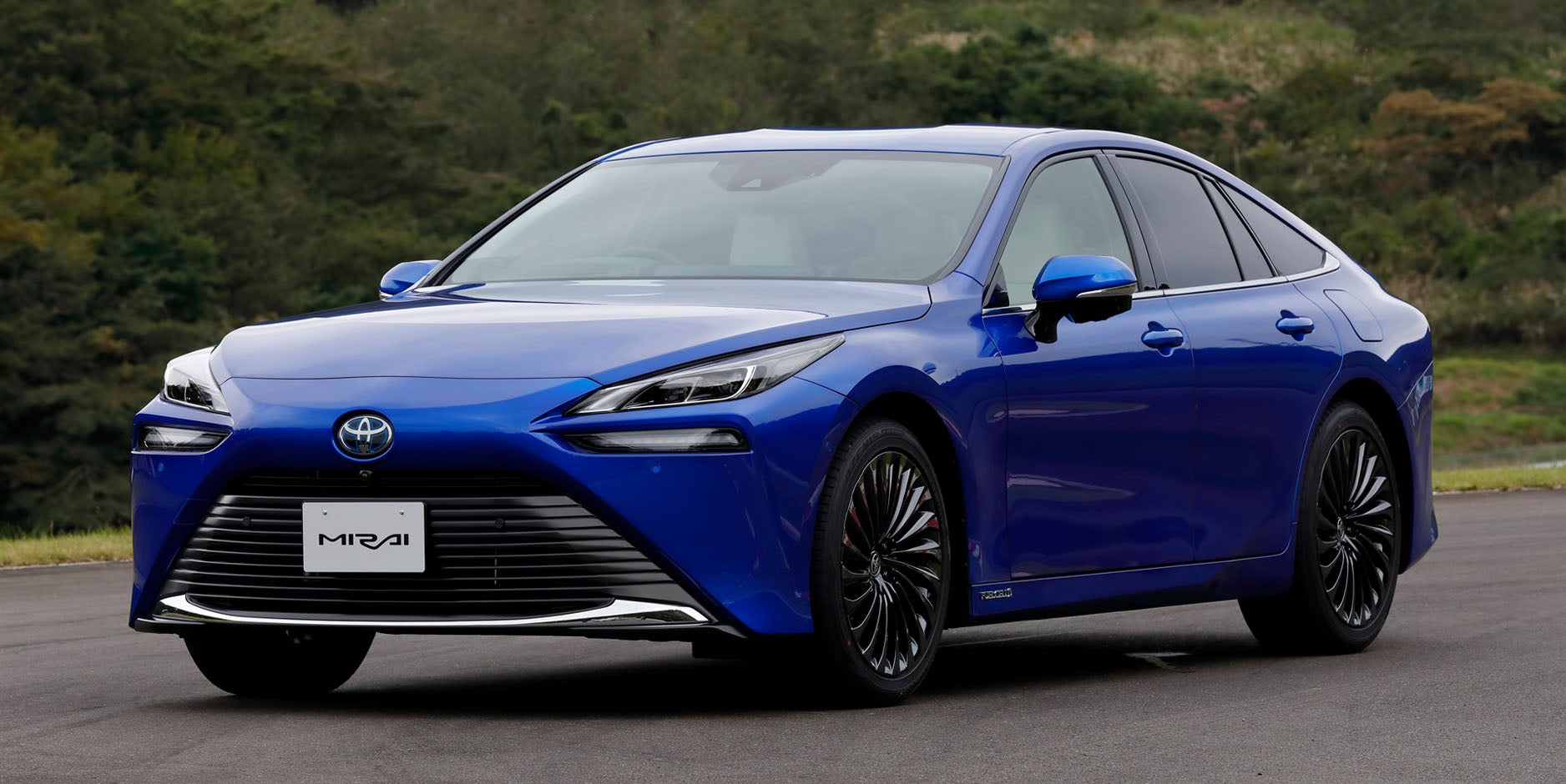An image of the Toyota MIRAI Fuel Cell Vehicle